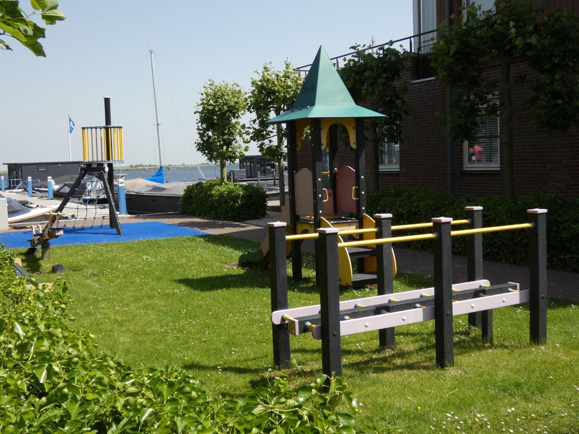 Tidy Apartment With Dishwasher Close To Amsterdam Uitgeest Екстериор снимка